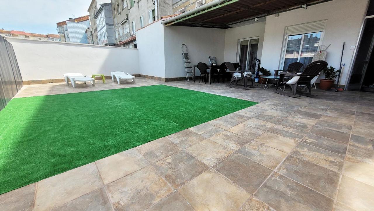 El Hogar De Todos Apartment Ourense Luaran gambar