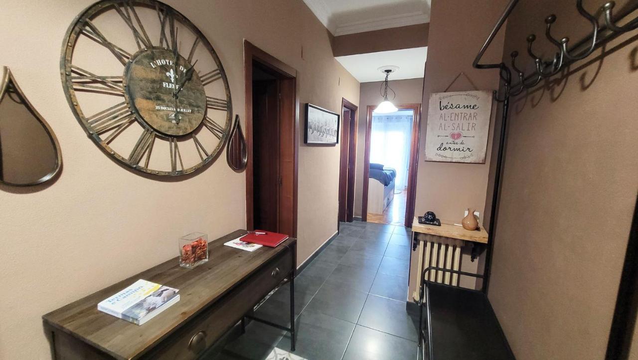 El Hogar De Todos Apartment Ourense Luaran gambar